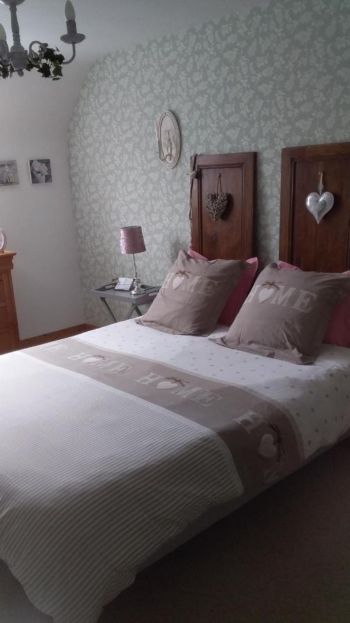 Chambre De Rose - Le Refuge Des Parachutistes - En Bordure Du Marais Neuville-au-Plain Kültér fotó